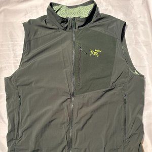 ARC'TERYX PROTON VEST ~ CONIFER ~ MENS XXL